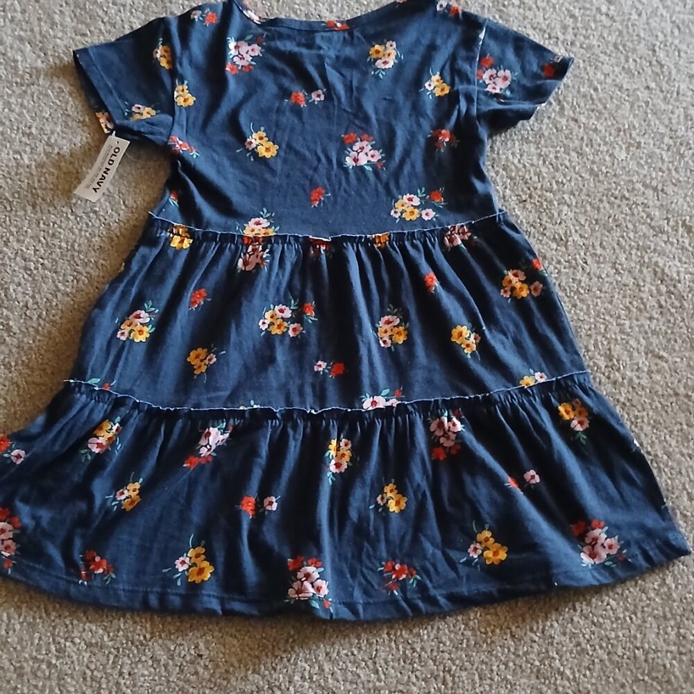 2 Girls Cotton Dresses - Picture 4 of 9